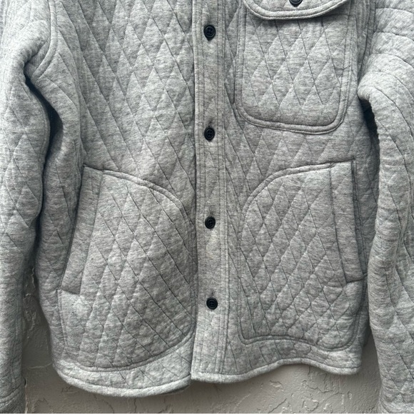 J CREW Shirt Men Small Quilted Knit Shacket Button Down Gray Cotton Chest Pocket - Picture 4 of 10